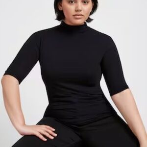 💋 Mock Neck Fitted TOP *NEW w/o/t Medium with stretch